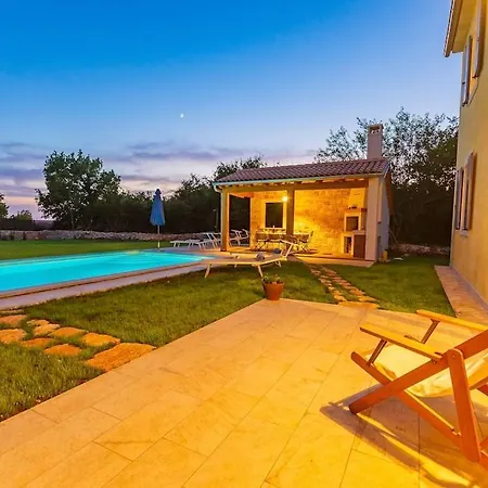 Casita By Istrialux Svetvincenat