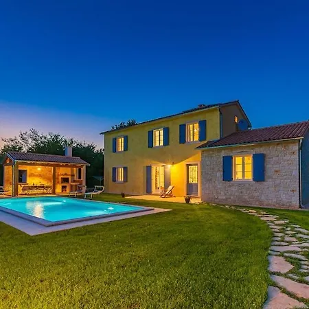 וילה Casita By Istrialux